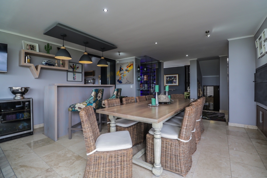 5 Bedroom Property for Sale in Oubaai Western Cape